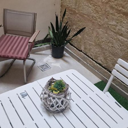 Sliema In Front Of The Sea O'Clock B&B Malta מראה חיצוני תמונה